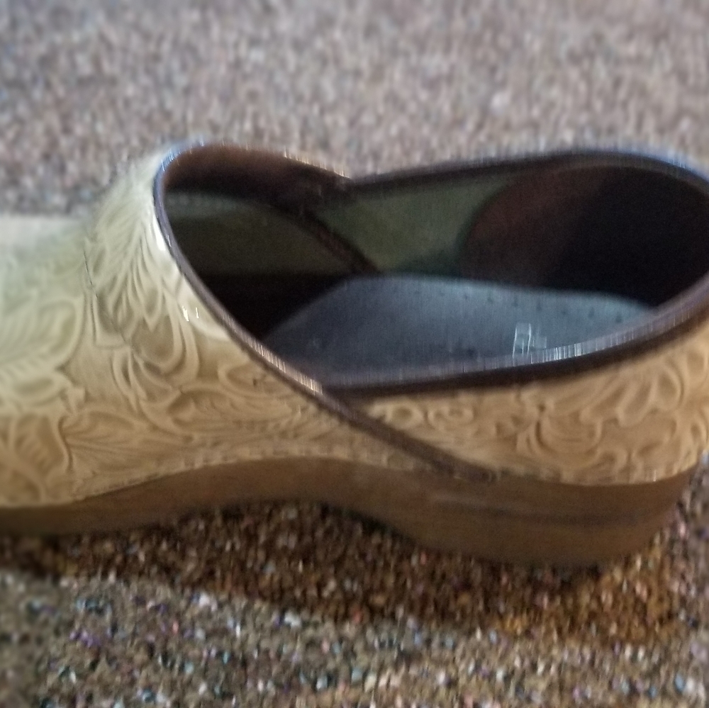 Dansko womens shoes - Picture 3 of 3